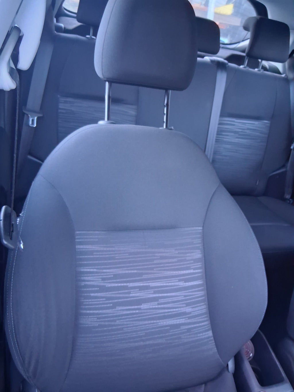 2014 PEUGEOT 208 OSF DRIVER SIDE FRONT RIGHT COMPLETE FABRIC SEAT