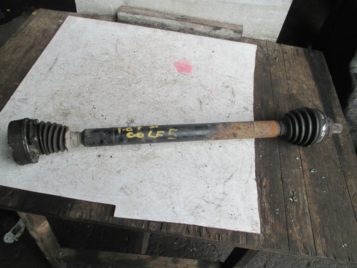 VOLKSWAGEN GOLF MK5 FSI 1.6L NSF FRONT PASSENGER SIDE DRIVESHAFT