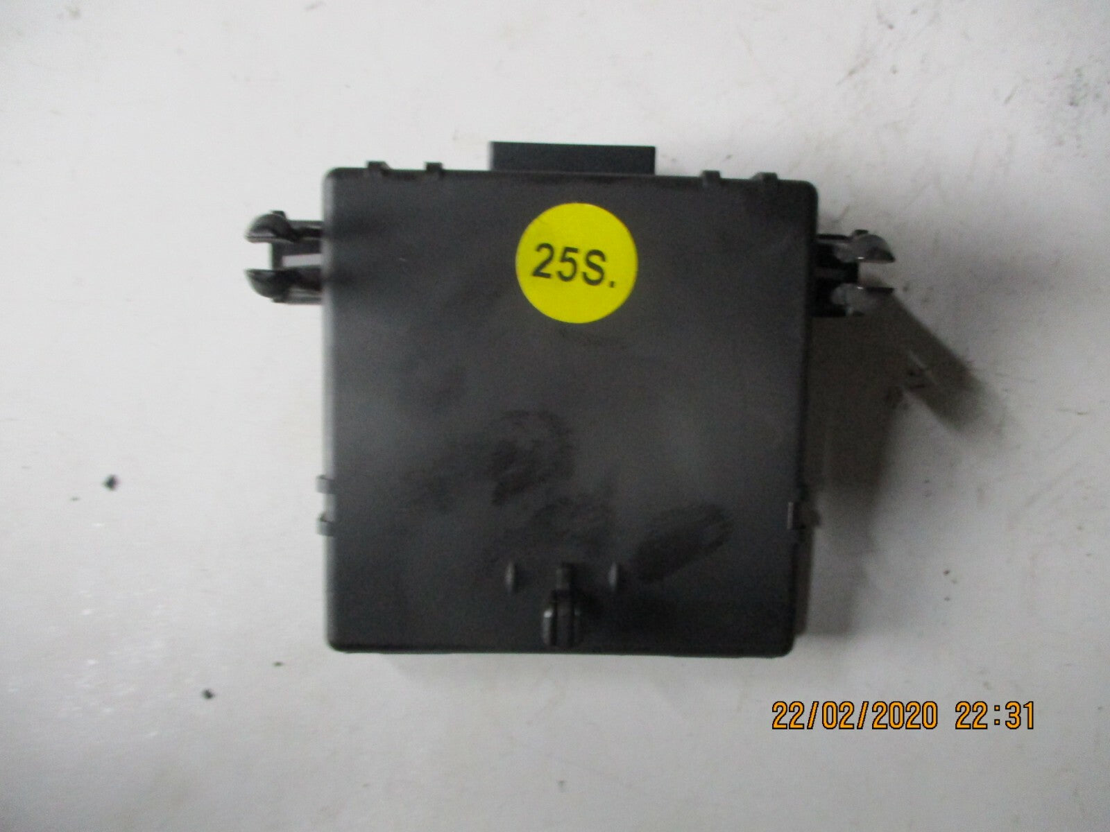 AUDI A3 8P MK2 2004 GATEWAY CONTROL MODULE UNIT 1K0907530D
