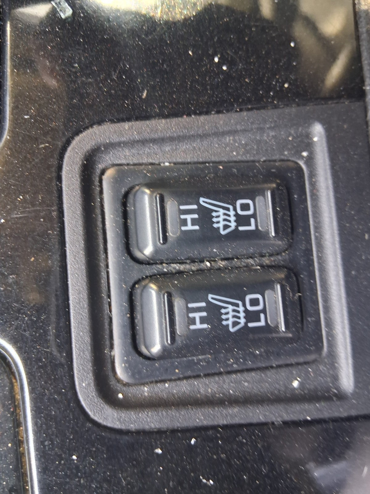 2018 MITSUBISHI OUTLANDER MK3 HEATED SEAT CONTROL SWITCH DOUBLE