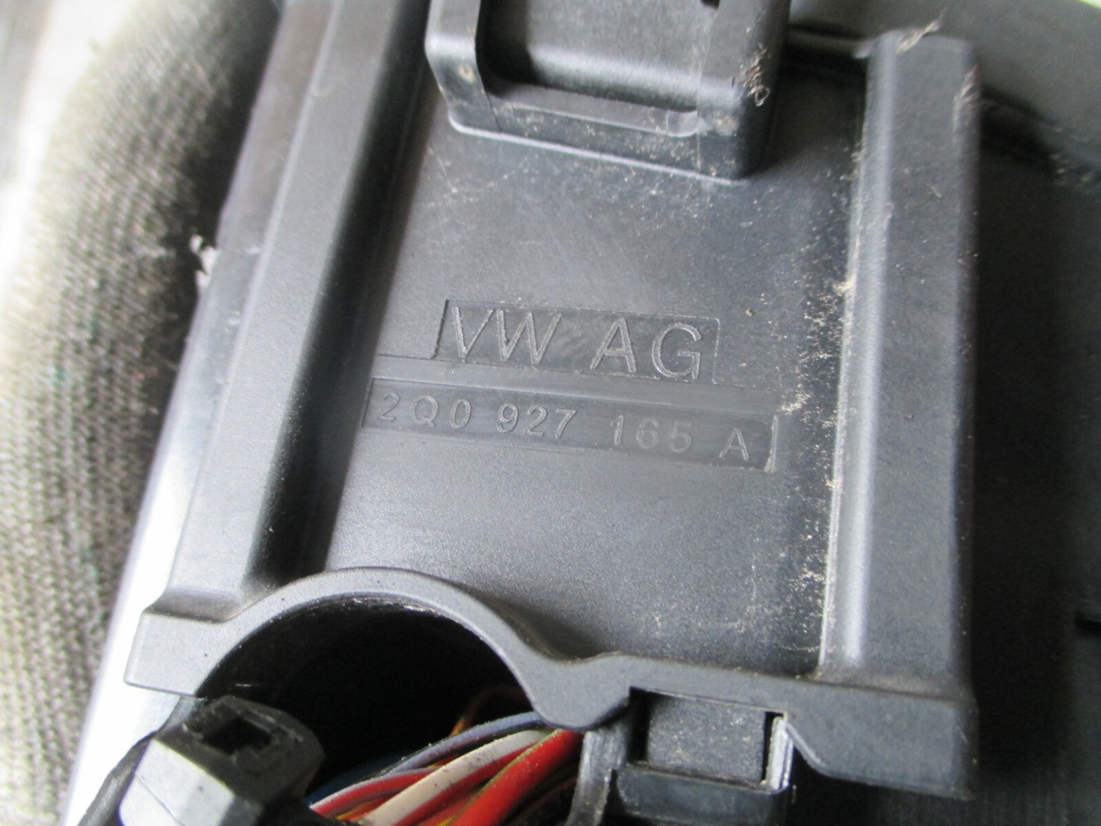 VOLKSWAGEN POLO 2019 AW FUSE RELAY BOX 2Q0927165