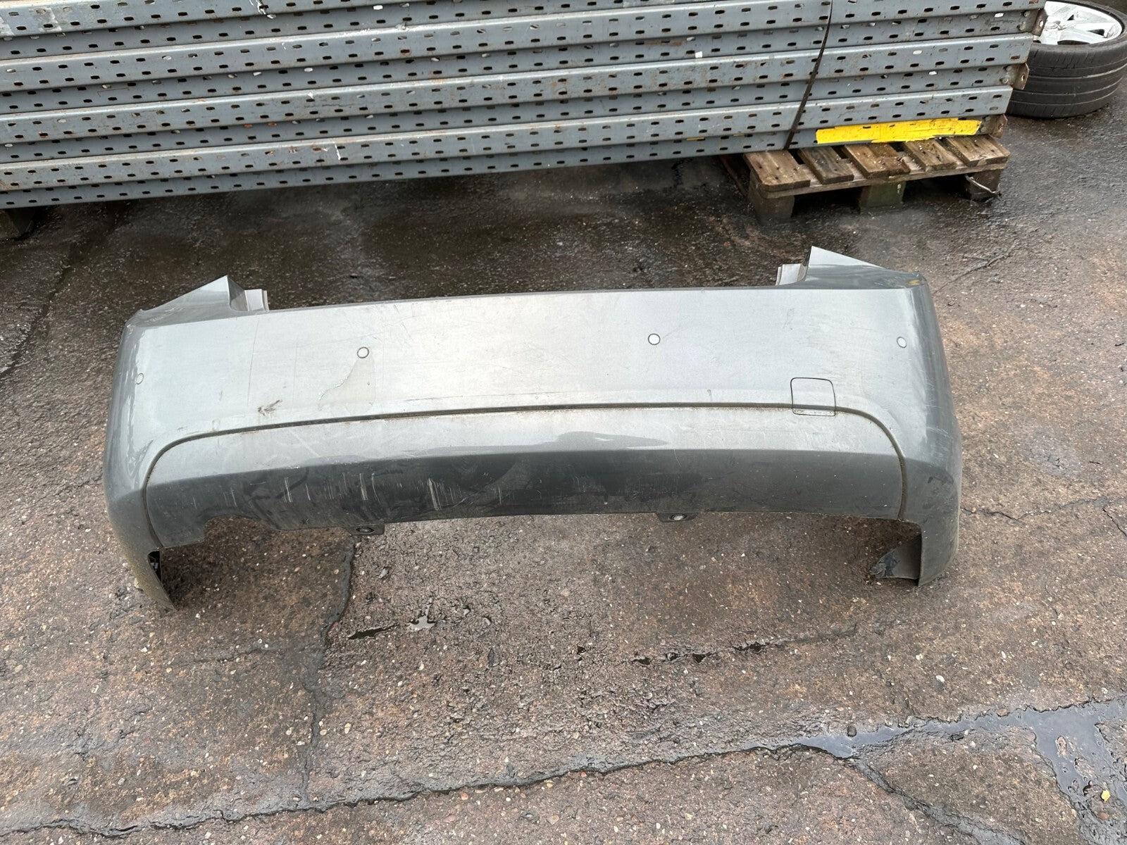 2009 CHEVROLET CRUZE REAR BUMPER COMPLETE GREY