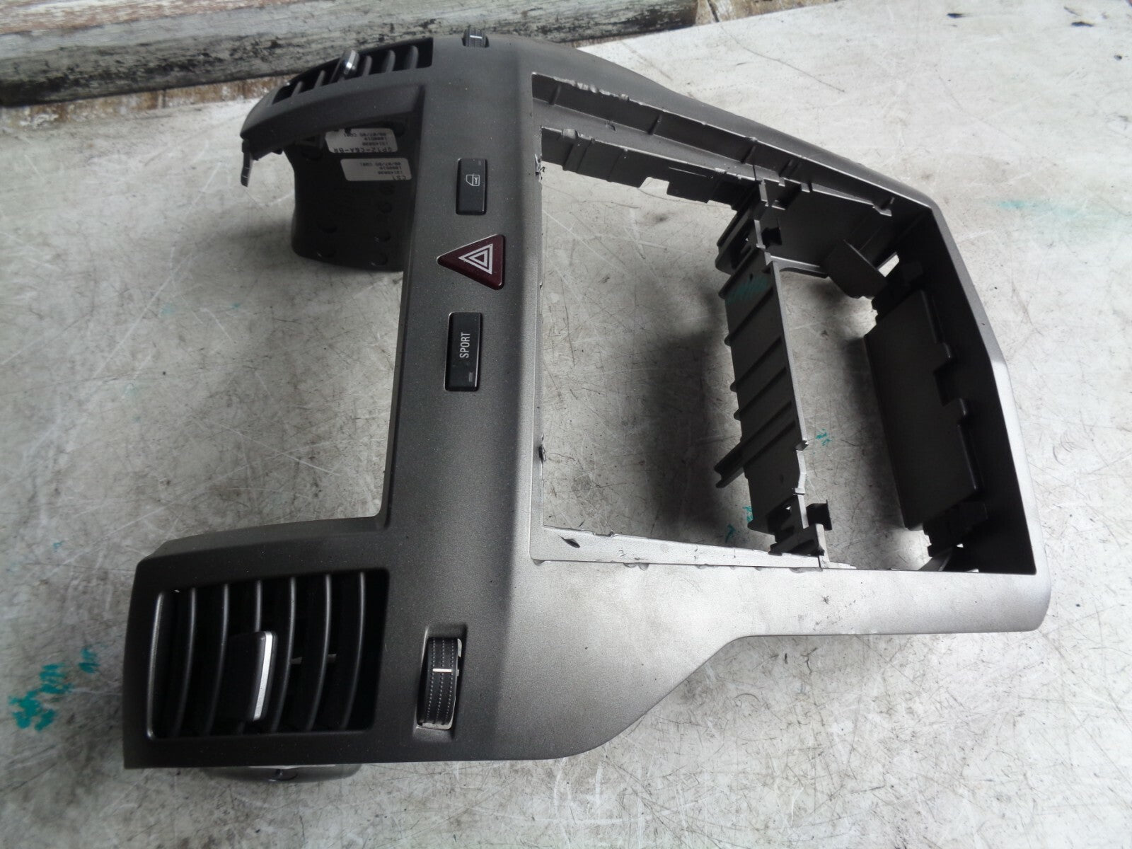 VAUXHALL ZAFIRA B MK2 2006 FRONT CENTRE CONSOLE SURROUND TRIM 13162556