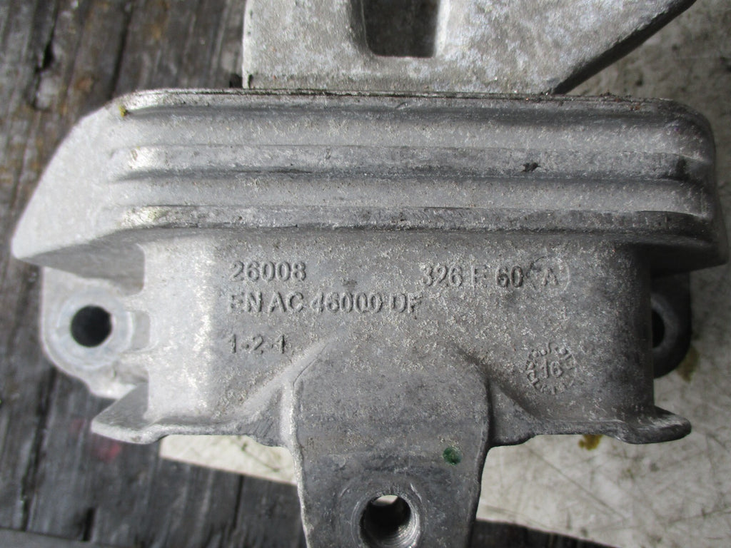 MERCEDES A CLASS 2016 W176 NSF PASSENGER SIDE ENGINE MOUNT A2462400217
