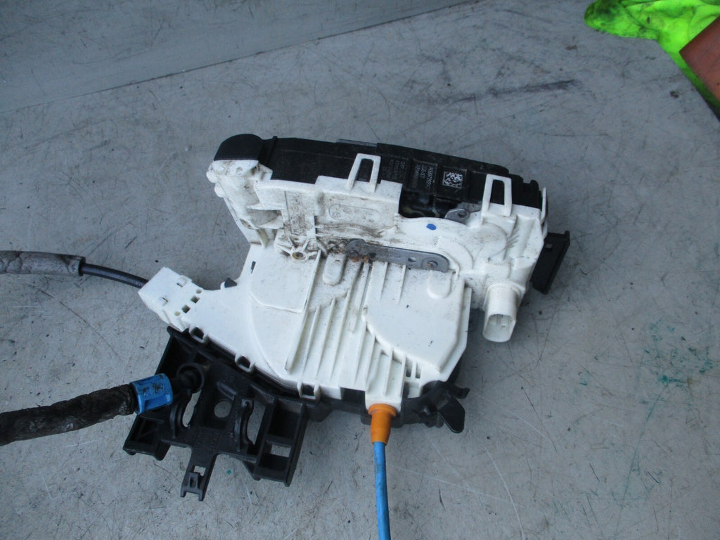 2023 MERCEDES CLA C118 OSF DRIVER SIDE DOOR LOCK A0997202401