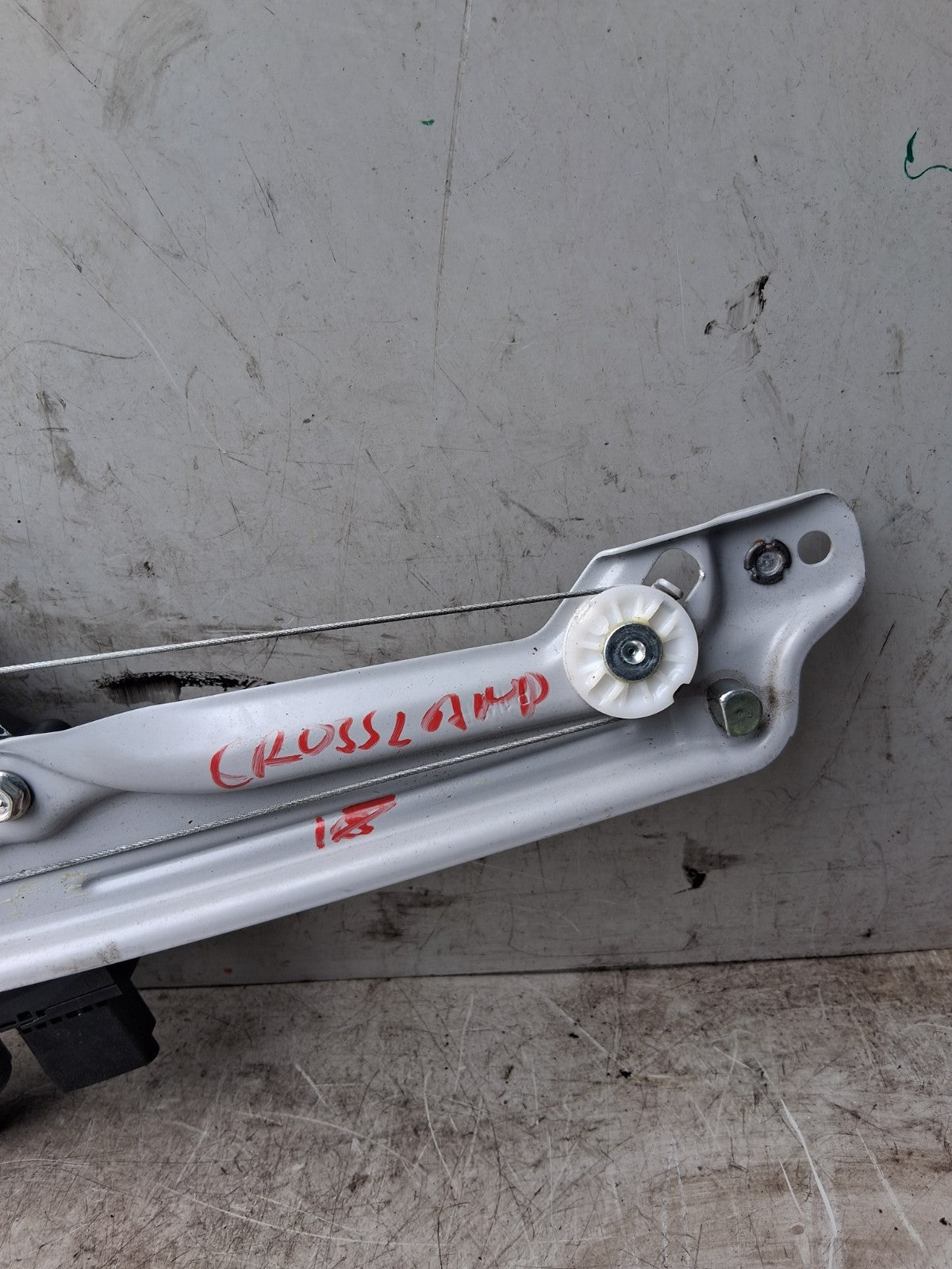 VAUXHALL CROSSLAND X 2018 OSF DRIVER SIDE WINDOW MOTOR & REGULATOR 39187592