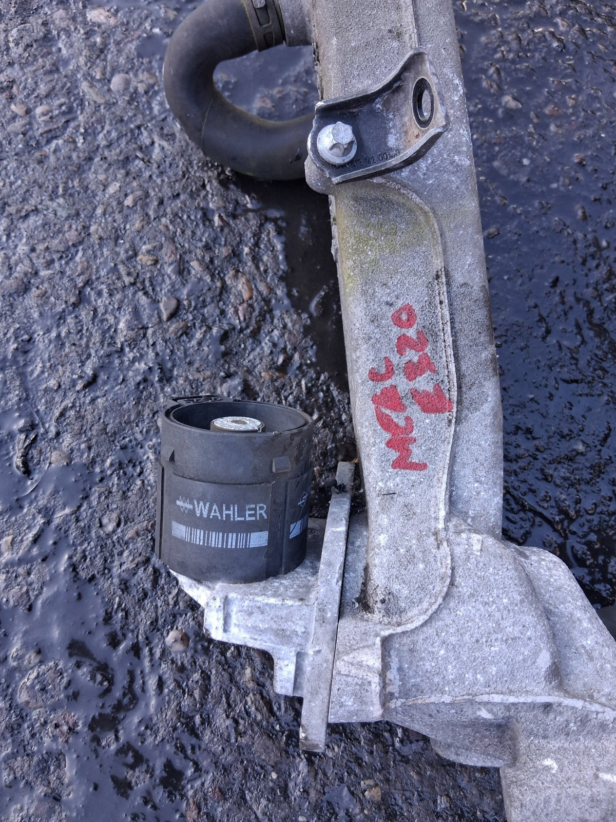 2004 MERCEDES BENZ E CLASS W211 E320 DIESEL EGR VALVE A6481400475