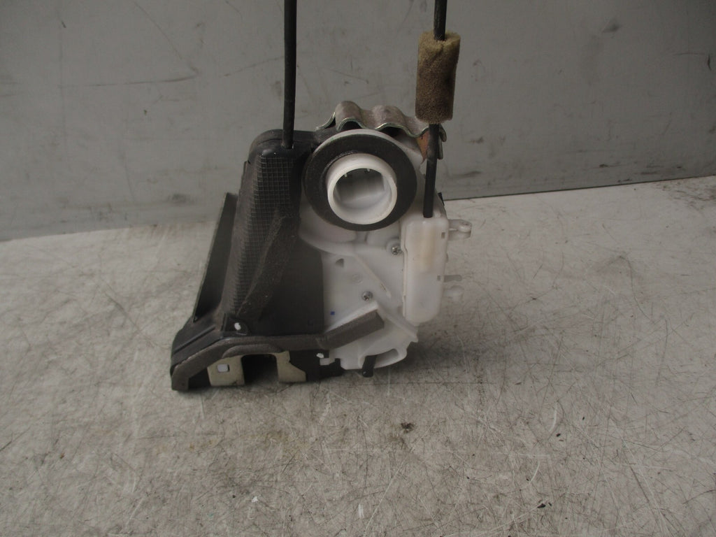 2014 TOYOTA PRIUS MK3 NSR PASSENGER SIDE REAR DOOR LOCK MECHANISM