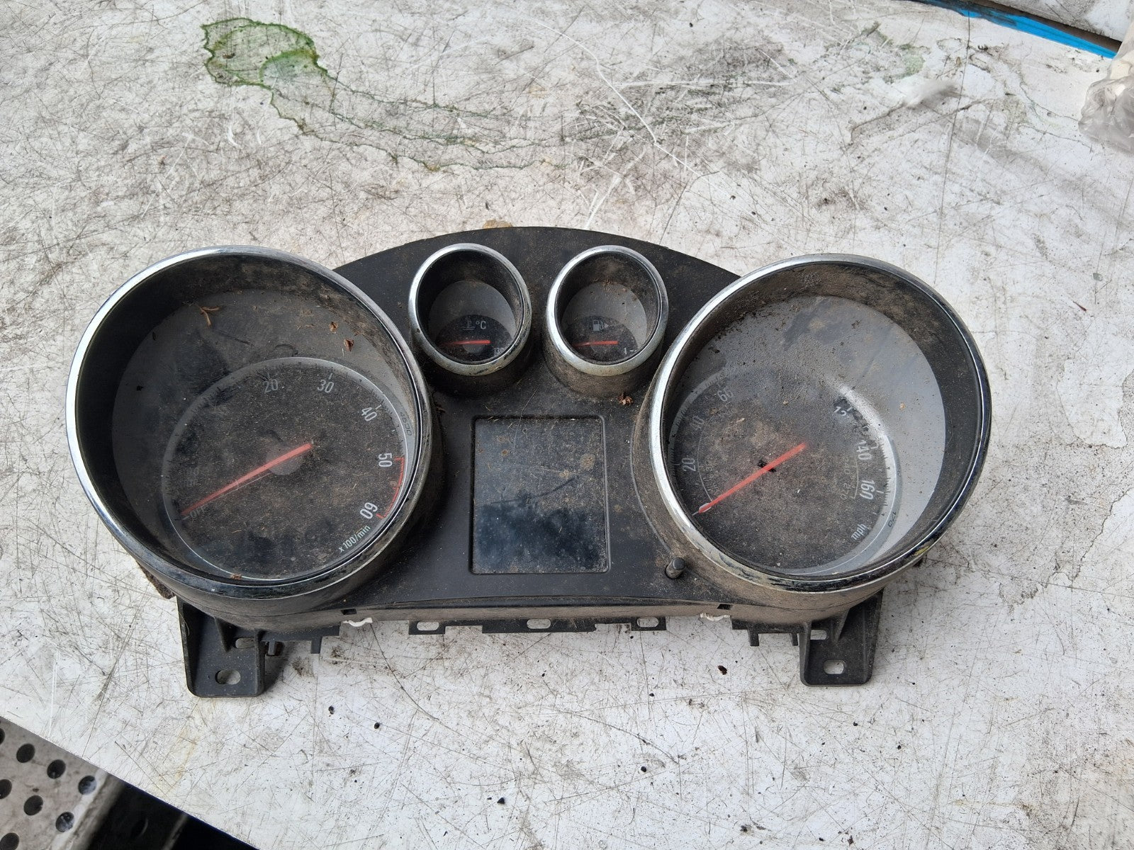 VAUXHALL ASTRA J 2013 1.6 DIESEL SPEEDO SPEEDOMETER INSTRUMENT CLUSTER 13460586