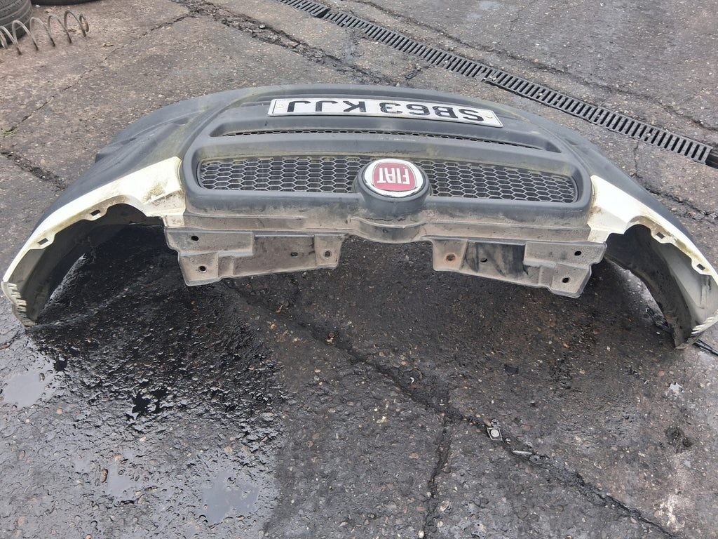 2013 FIAT DOBLO MK2 FRONT COMPLETE FRONT BUMPER CHROME GRILL BADGE GRILLE