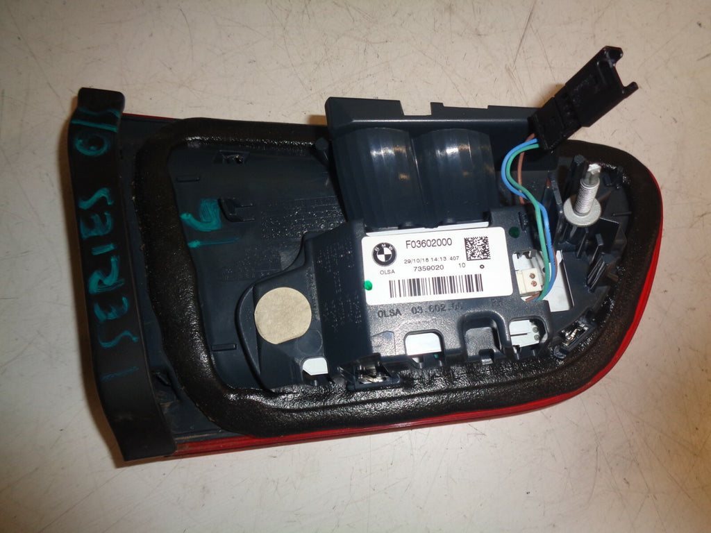 BMW 1 SERIES 2016 F20 F21 RIGHT REAR TAILGATE LIGHT 7359020