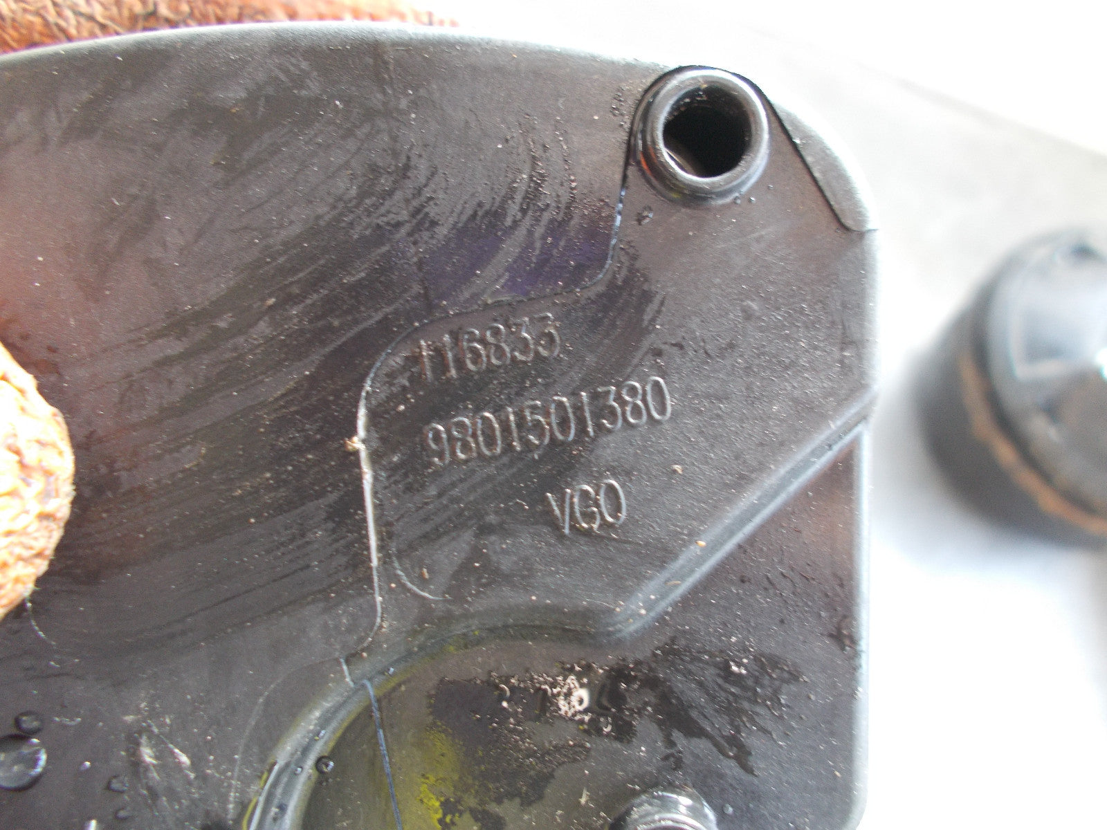 CITROEN C4 CACTUS 2016 YELLOW DIESEL FUEL FILLER CAP 9801501380