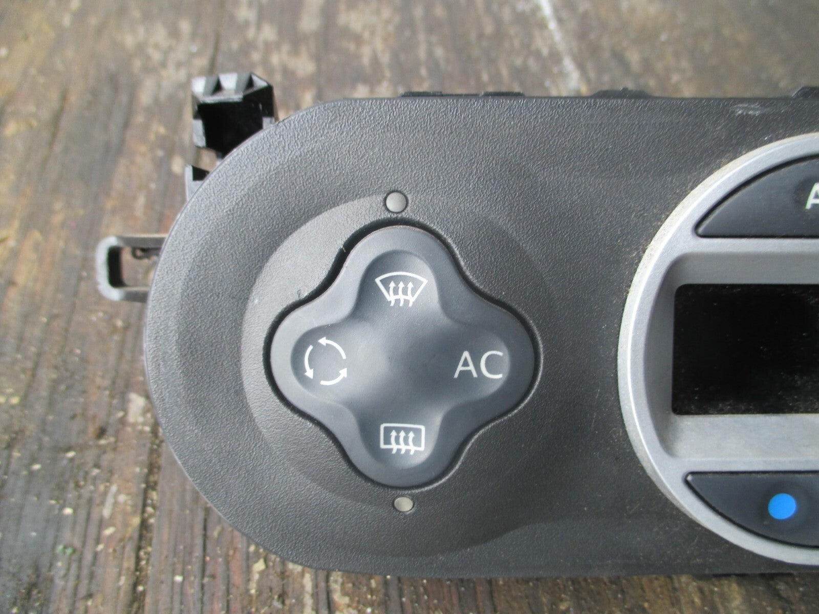 RENAULT WIND 2011 CLIMATE CONTROL HEATER PANEL SWITCHES 69957006