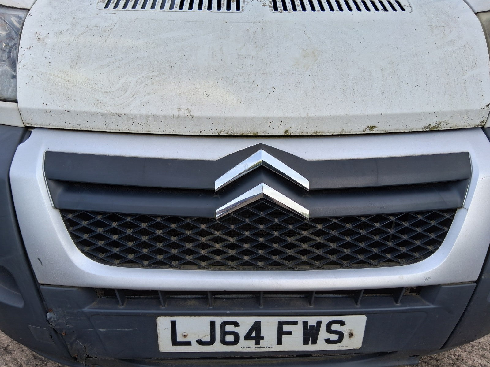 2014 CITROEN RELAY MK3 FRONT BUMPER CHROME GRILLE WITH BADGE