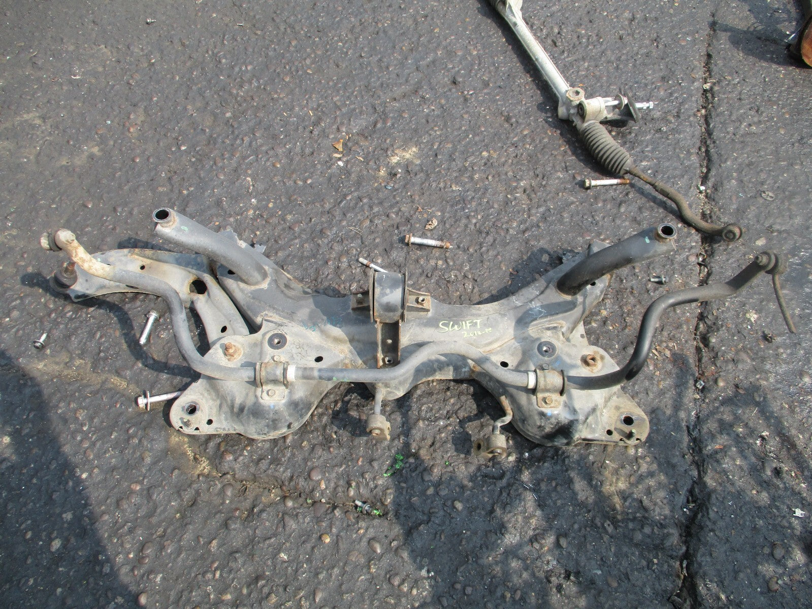 SUZUKI SWIFT MK3 2015 1.2 PETROL FRONT SUBFRAME METAL CRADLE