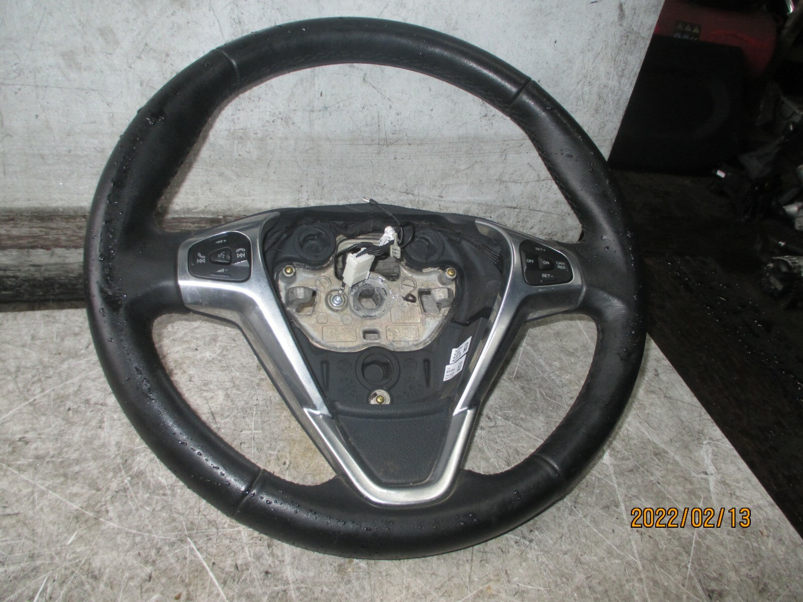 FORD ECOSPORT 2016 3 SPOKE MULTIFUNCTION LEATHER STEERING WHEEL CN113600FA3ZHE