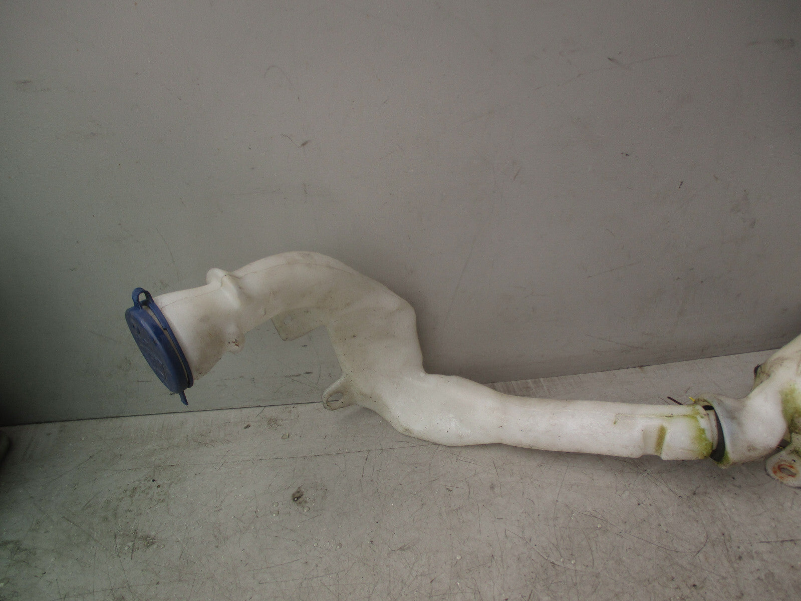 2016 CITROEN DS3 WINDSCREEN WASHER BOTTLE TANK & PUMP 968398868000