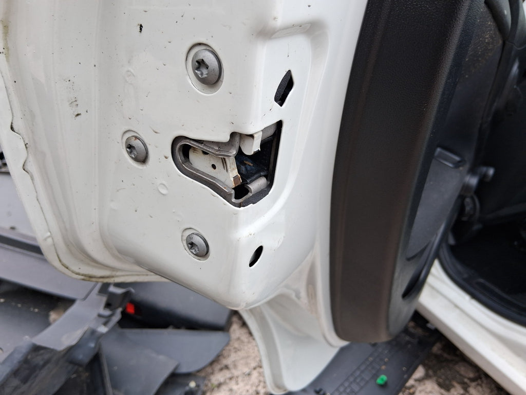 2014 FIAT PUNTO FACELIFT 5 DOOR MK3 NSR COMPLETE PASSENGER SIDE REAR DOOR WHITE