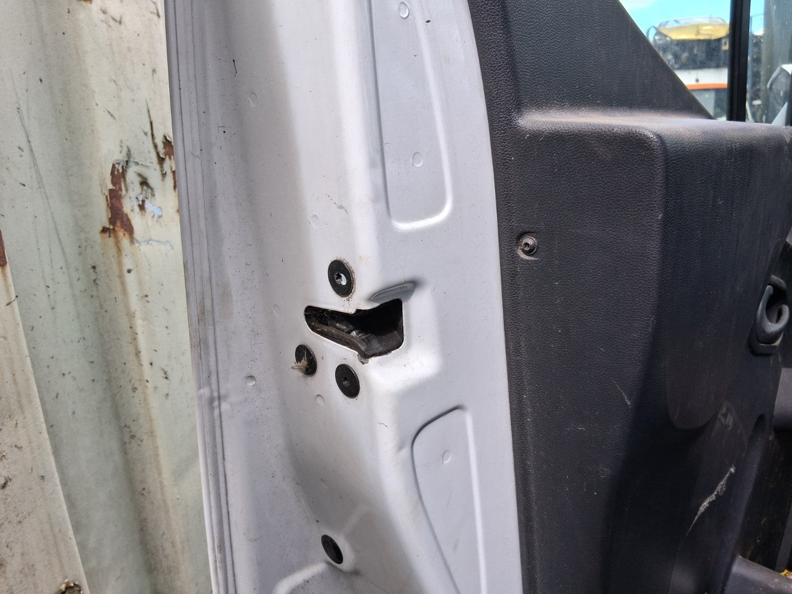 2024 RENAULT MASTER MK3 NSF PASSENGER SIDE FRONT DOOR LOCK MECHANISM