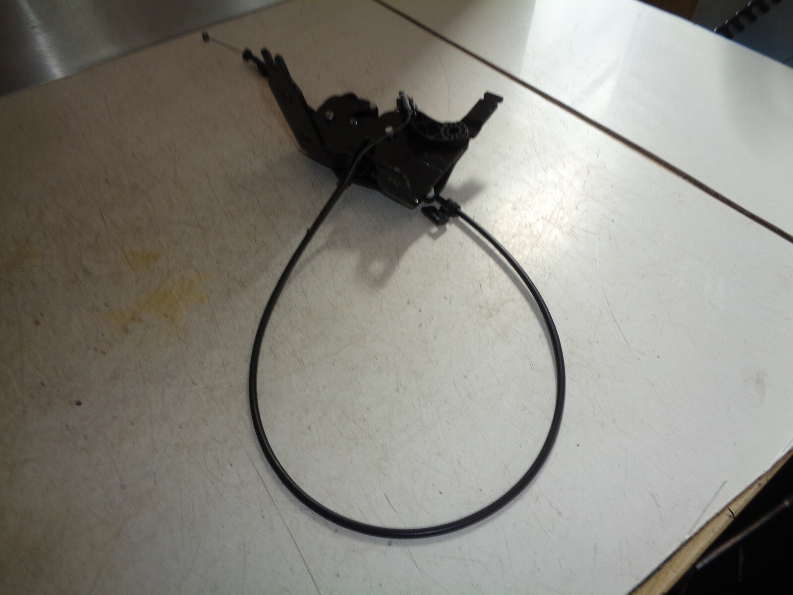 MERCEDES BENZ E CLASS W212 PASSENGER LEFT REAR SEAT LOCK A2129200176