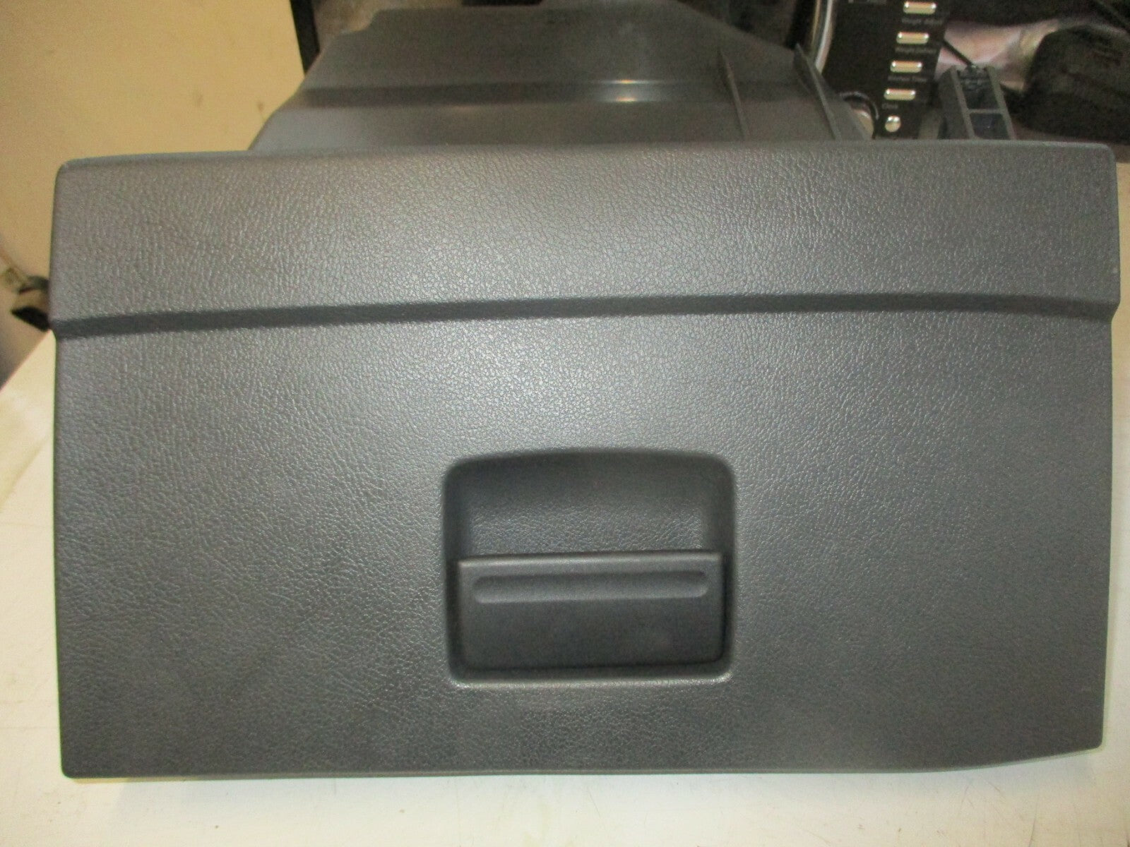 FORD MONDEO MK4 2009 GLOVE BOX STORAGE COMPARTMENT 7S71A06010