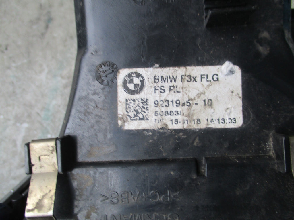 2004 BMW  CENTER AIR VENT TRIM 508838