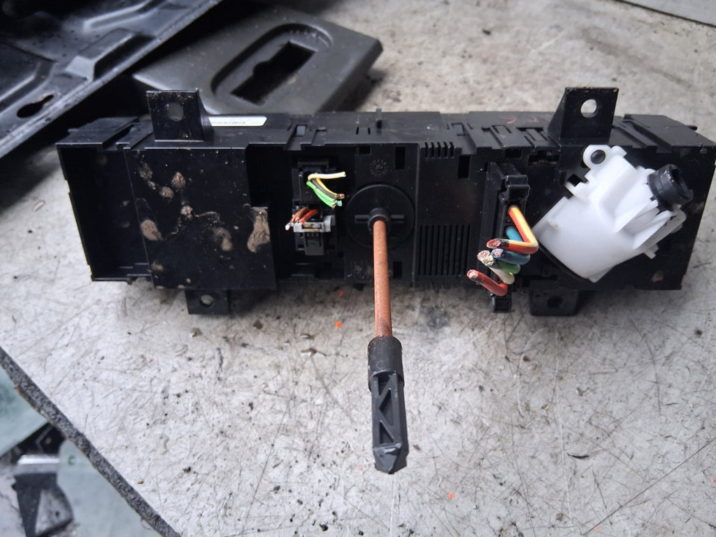 2016 MERCEDES SPRINTER W906 AC HEATER CLIMATE CONTROL PANEL SWITCH A9068300485
