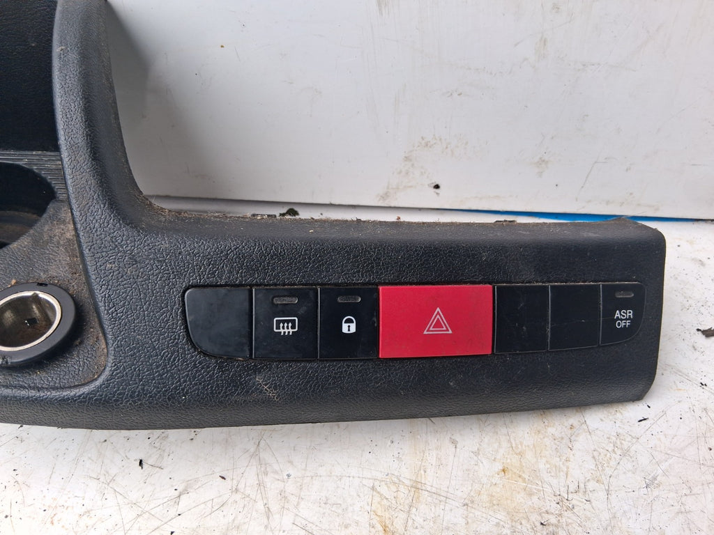 2016 PEUGEOT BOXER MK3 FRONT HAZARD SWITCH TRIM PANEL 7355861650