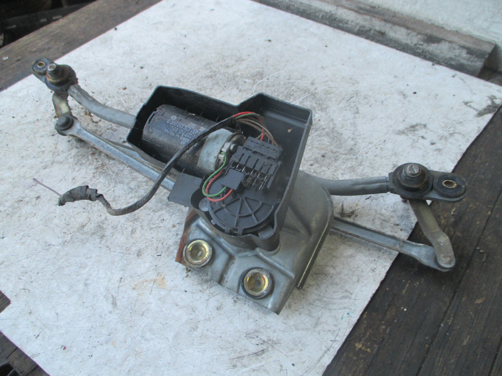 FORD GRANADA MK3 SCORPIO FRONT WINDSCREEN WIPER MOTOR LINKAGES