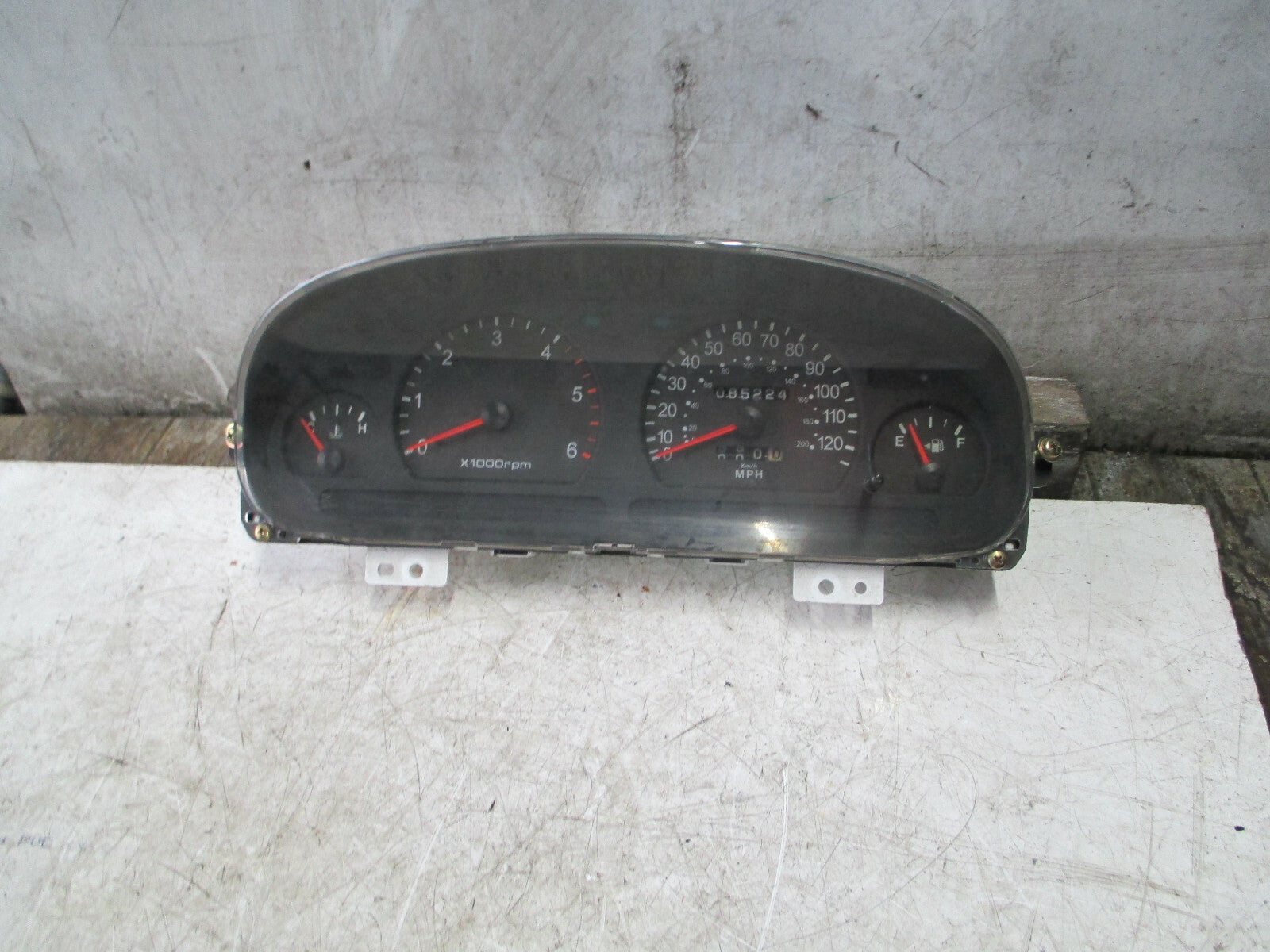 KIA SEDONA 2004 SPEEDOMETER INSTRUMENT CLUSTER