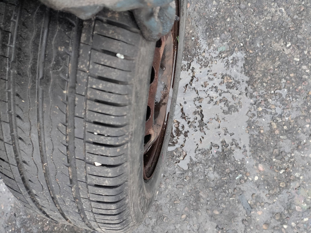 2002 FORD FOCUS MK1 14 INCH STEEL WHEEL WITH TYRE 185/65R14 REF 1