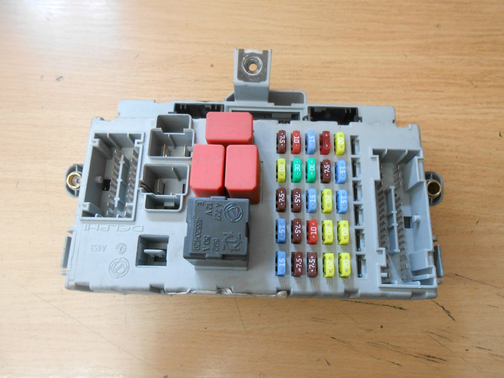 FIAT IDEA MPV 2005 1.4 FUSE RELAY BOX UNIT ASSEMBLY 51754988