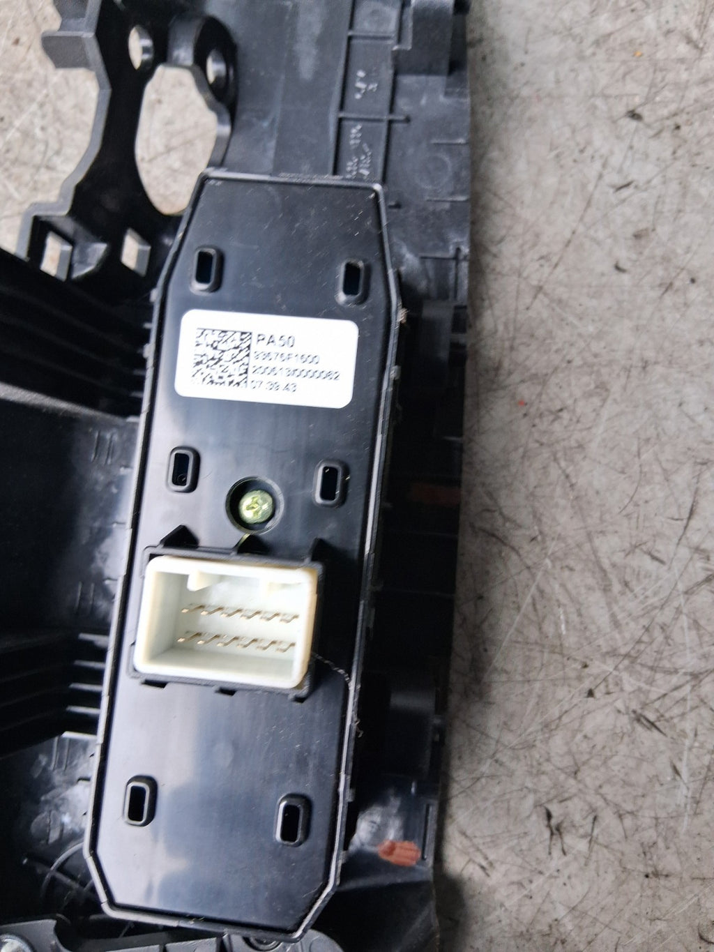2020 KIA SPORTAGE NS PASSENEGR SIDE REAR WINDOW CONTROL SWITCH  93530F9500