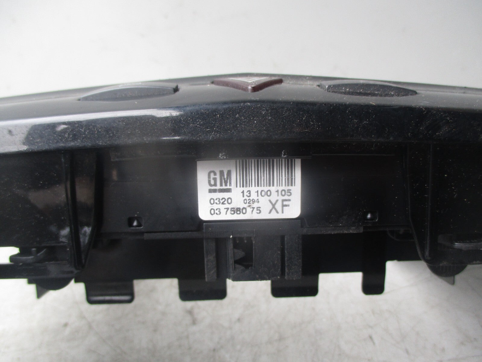 2014 VAUXHALL ZAFIRA B STEREO SURROUND VENT  13100105
