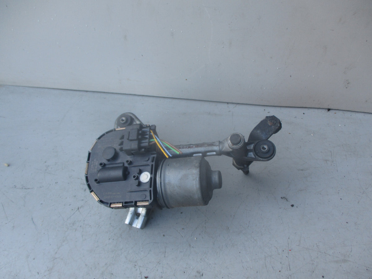 PEUGEOT 3008 2010 NS PASSENGER SIDE FRONT WIPER MOTOR 1137328459