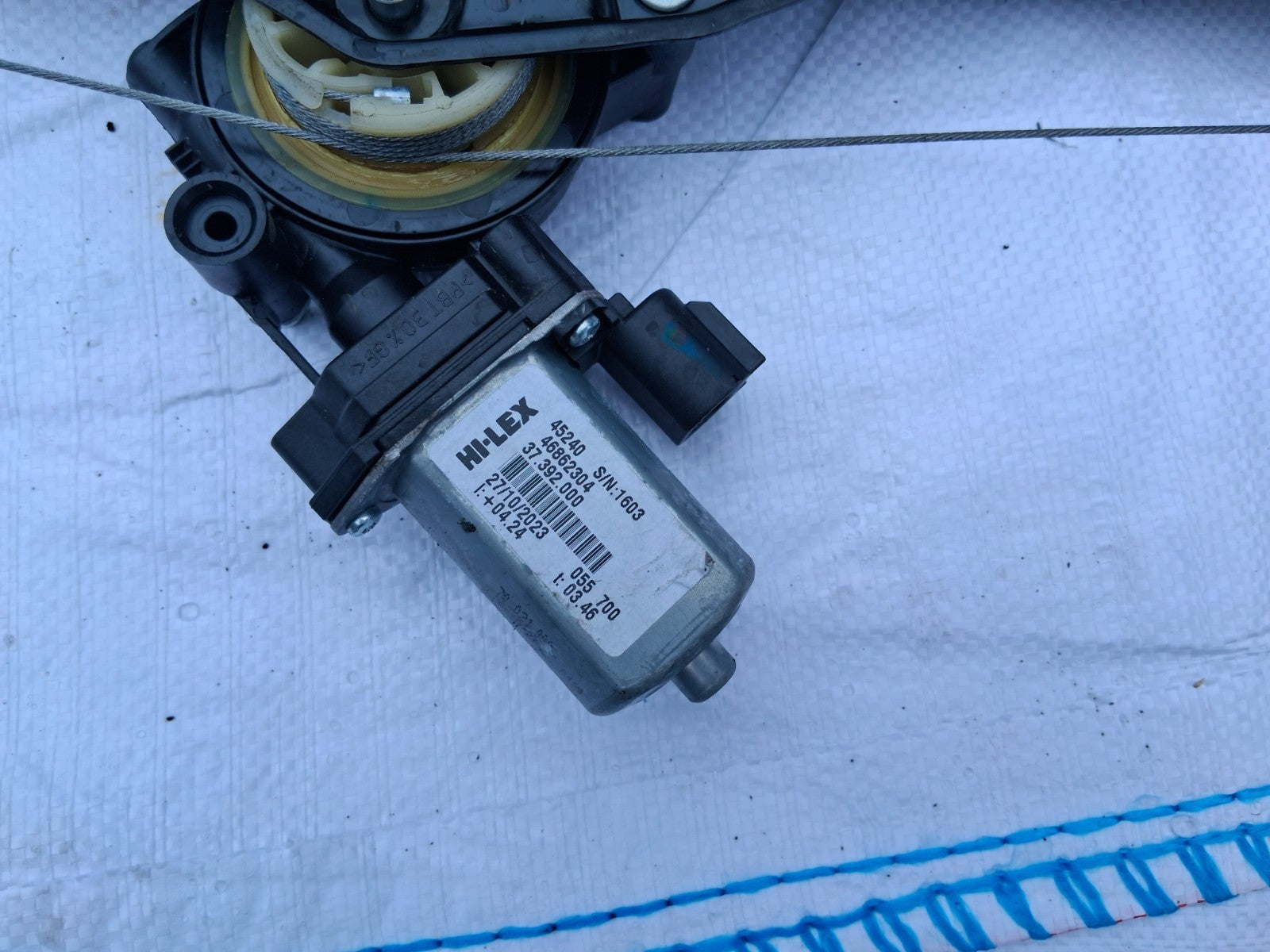 2024 FIAT DUCATO MK3 NSF PASSENGER SIDE FRONT WINDOW MOTOR REGULATOR 46862304