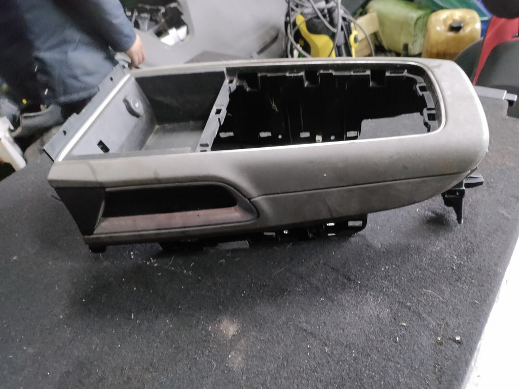 CITROEN C5 AIRCROSS 2020 CENTRE CONSOLE 12 V SOCKET