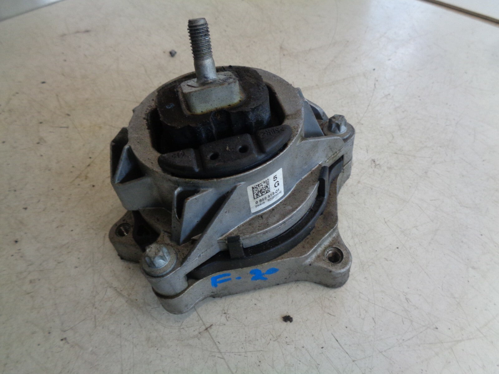 BMW 1 SERIES F20 LCI FACELIFT 2019 NS PASSENGER SIDE ENGINE MOUNT 6859413