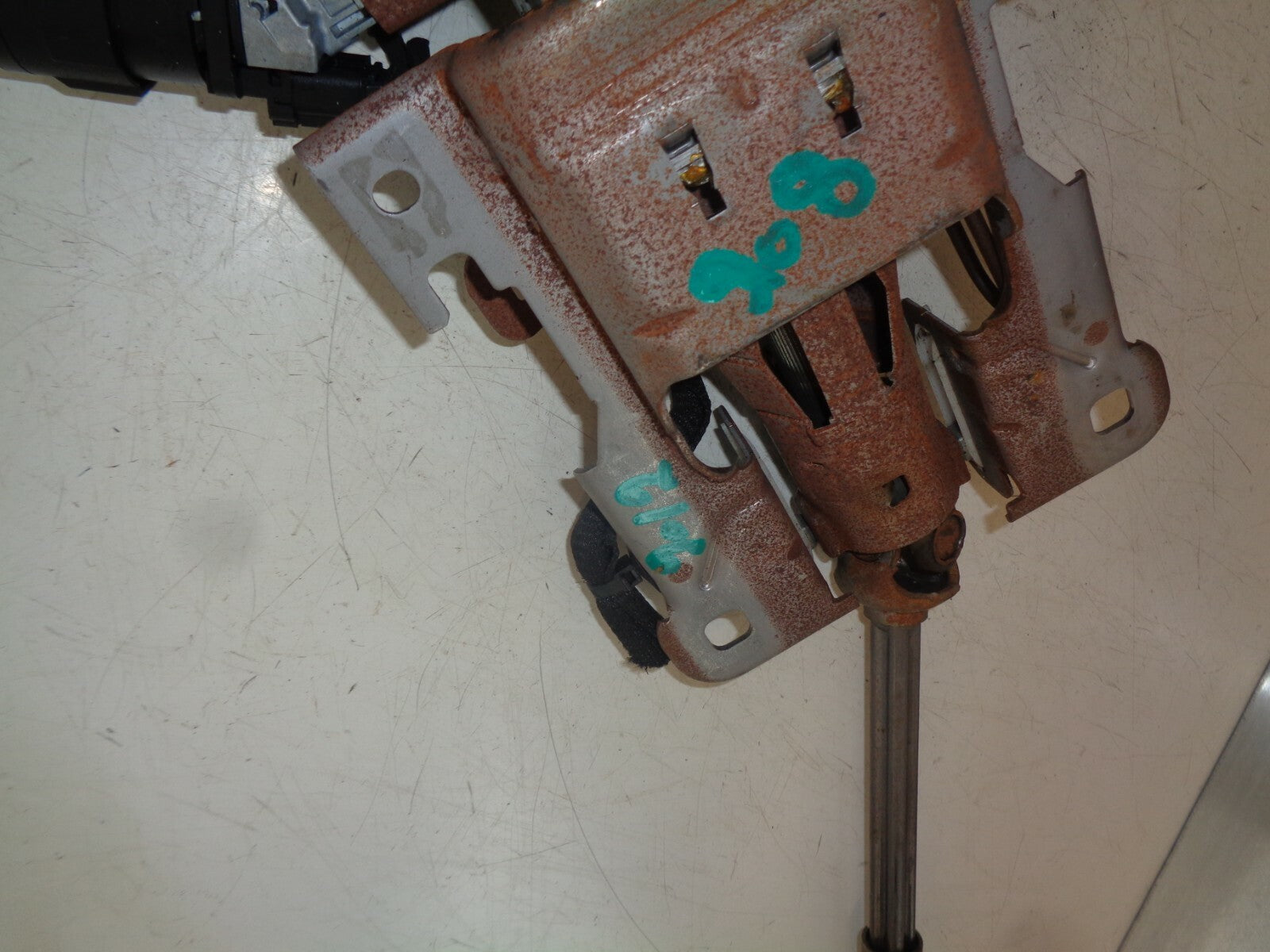 PEUGEOT 208 2012 1.2 PETROL ADJUSTABLE STEERING COLUMN