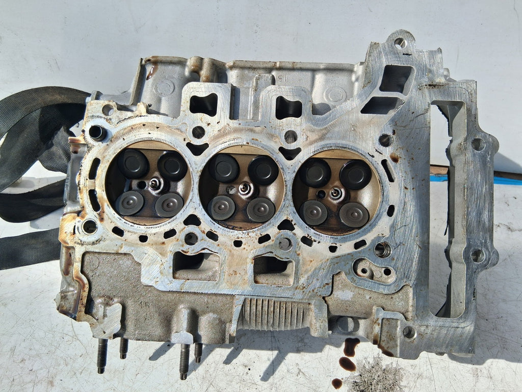 2021 CITROEN C4 MK3 1.2 PETROL ENGINE CYLINDER HEAD WITH VALVES 9810874110