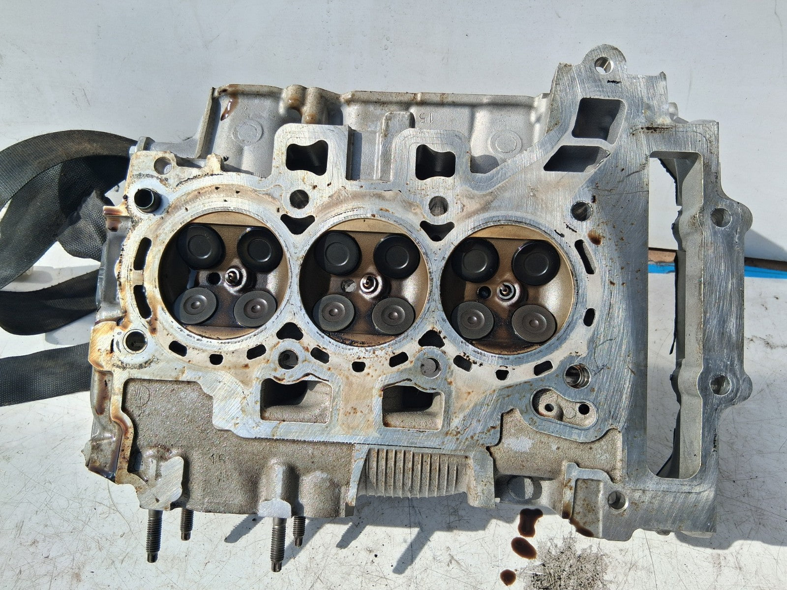 2021 CITROEN C4 MK3 1.2 PETROL ENGINE CYLINDER HEAD WITH VALVES 9810874110