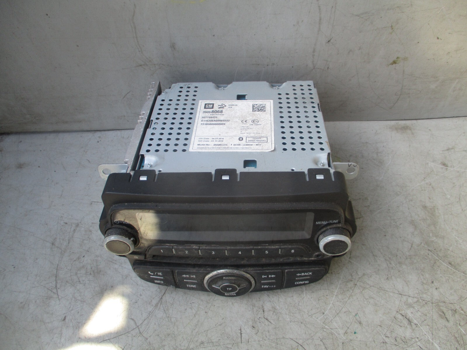 VAUXHALL CORSA E 2017 RADIO CD PLAYER STEREO HEAD UNIT 39068068