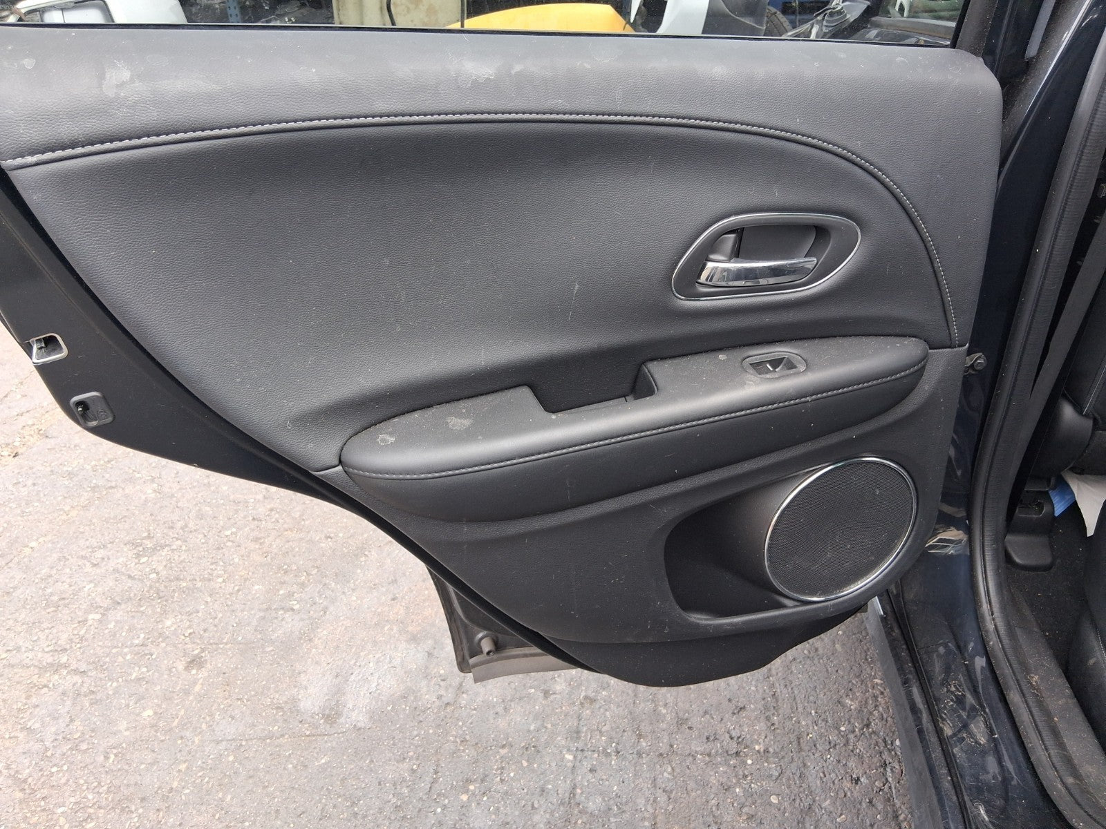 2020 HONDA HR-V FACELIFT NSR PASSENGER SIDE REAR LEFT DOOR CARD PANEL