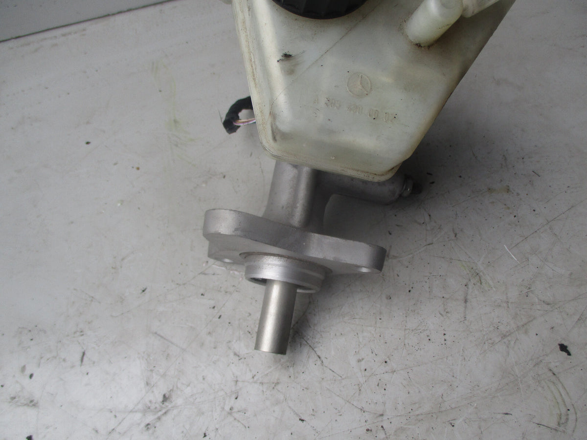 MERCEDES CLC 2008 MAIN CYLINDER BRAKE FLUID A2034300002