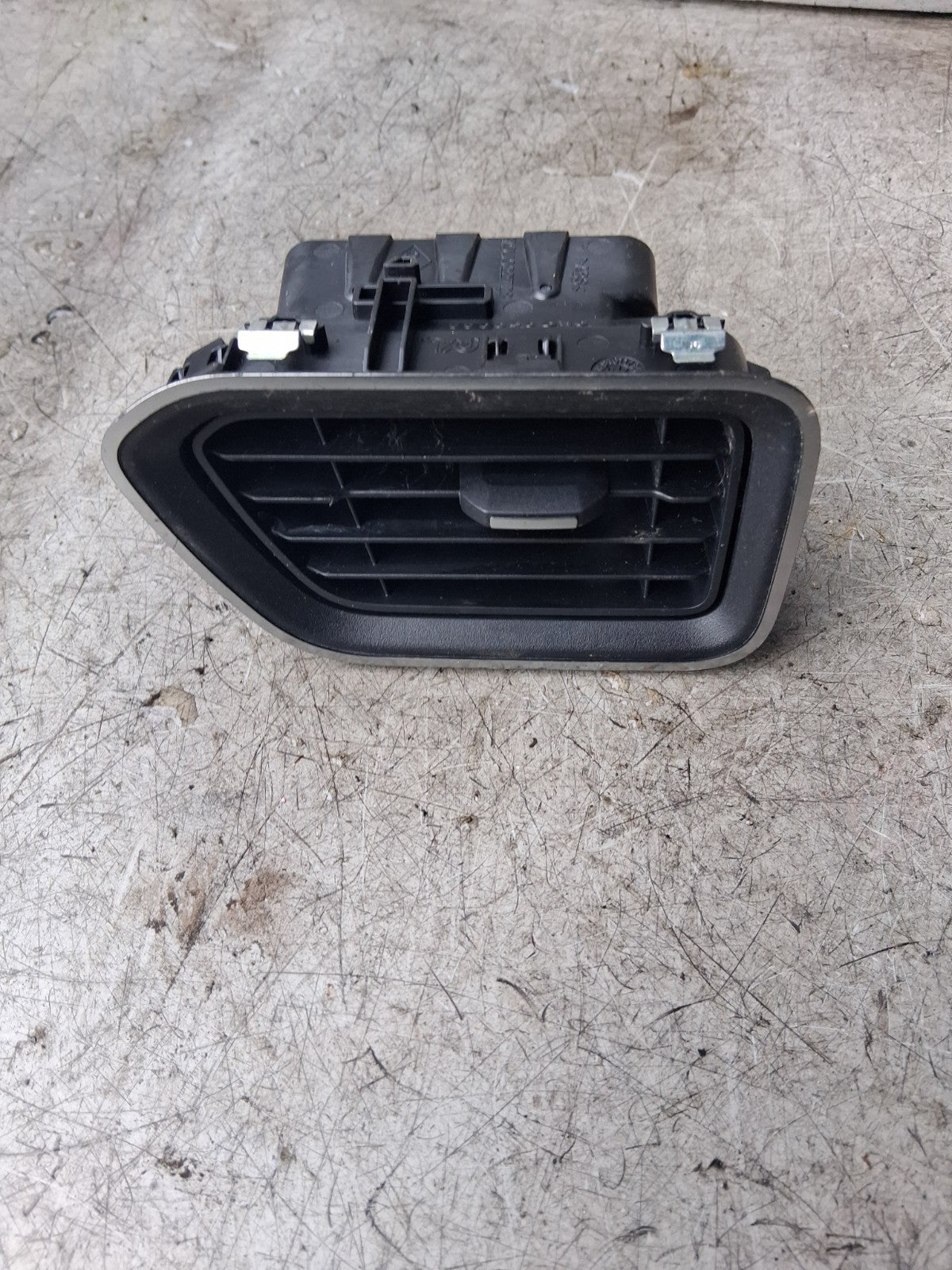 2019 RENAULT MASTER DASHBOARD AIR VENT 687505442R