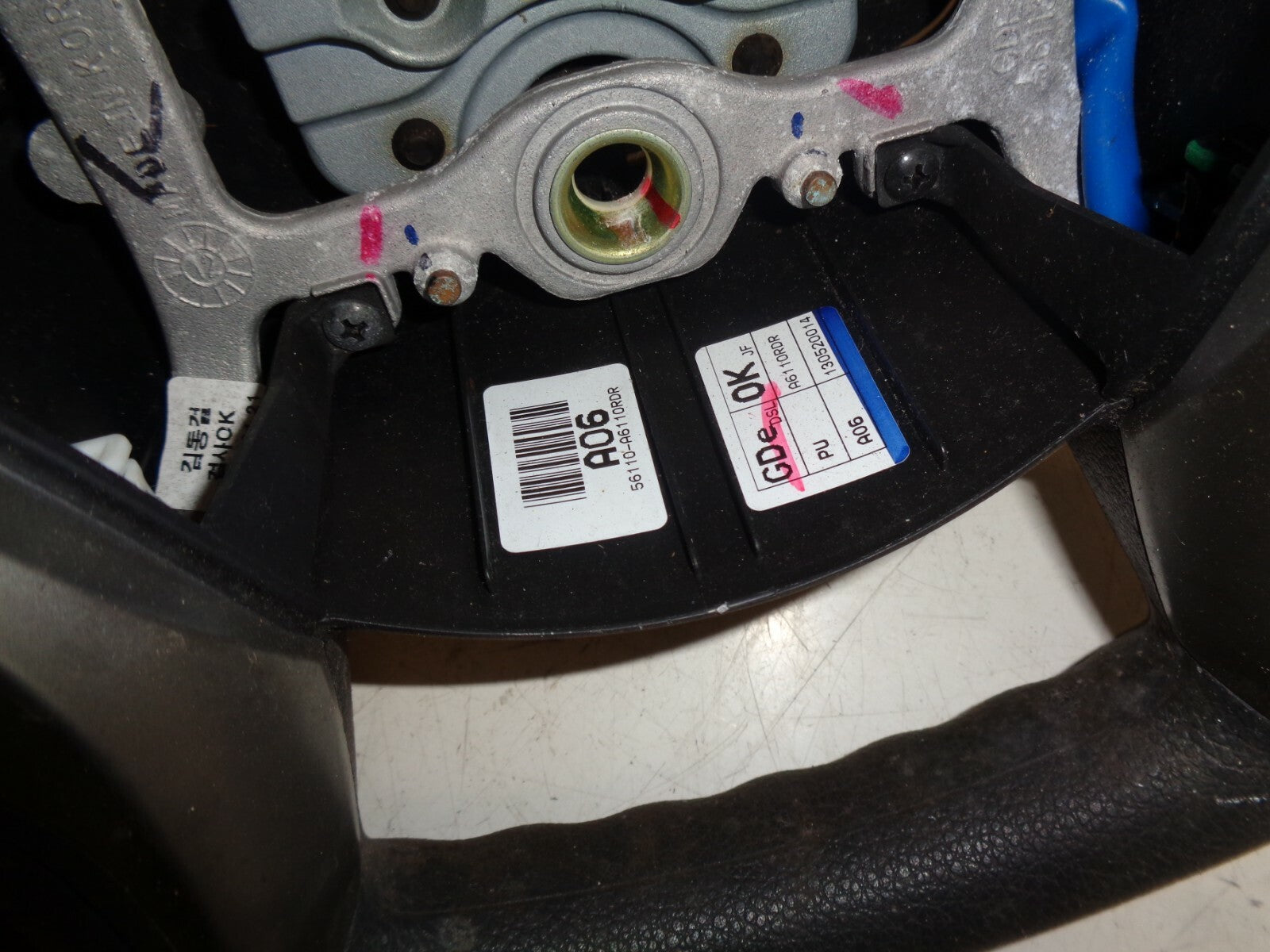 HYUNDAI i30 MK2 2013 1.6 CRDI MULTIFUNCTION LEATHER STEERING WHEEL 56110A6110RDR