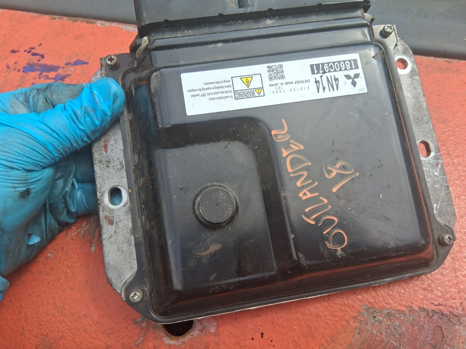 2018 MITSUBISHI OUTLANDER MK3 2.3 DIESEL ECU ENGINE CONTROL MODULE UNIT 1860C971