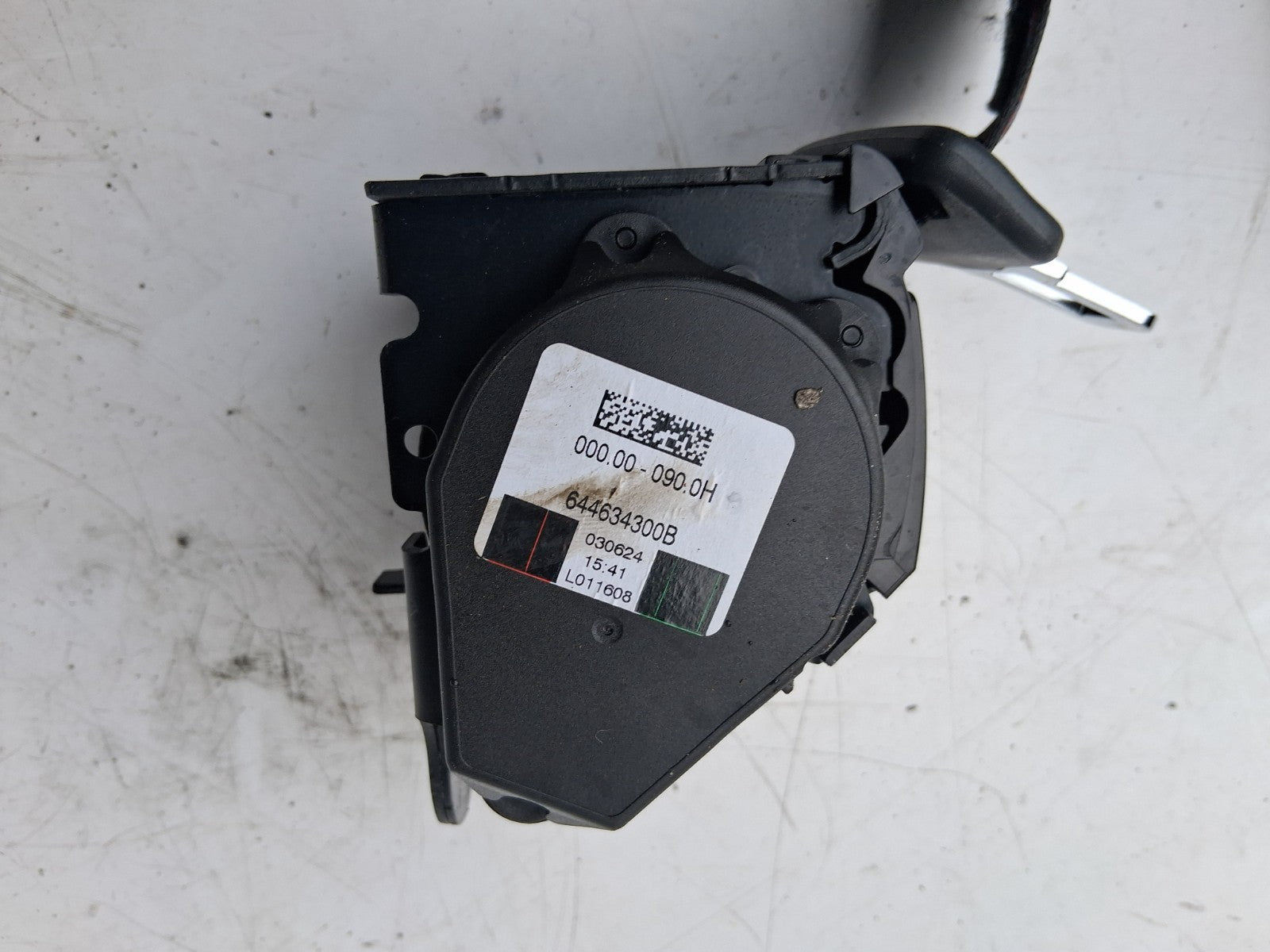 2024 BMW 2 SERIES F44 COUPE CENTER REAR MIDDLE SEAT BELT 644634300B