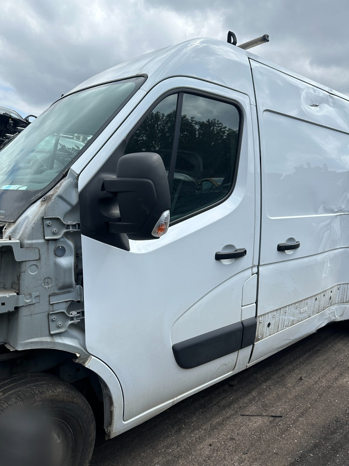 2020 RENAULT MASTER MK3 NSF PASSENGER SIDE FRONT DOOR BARE WHITE