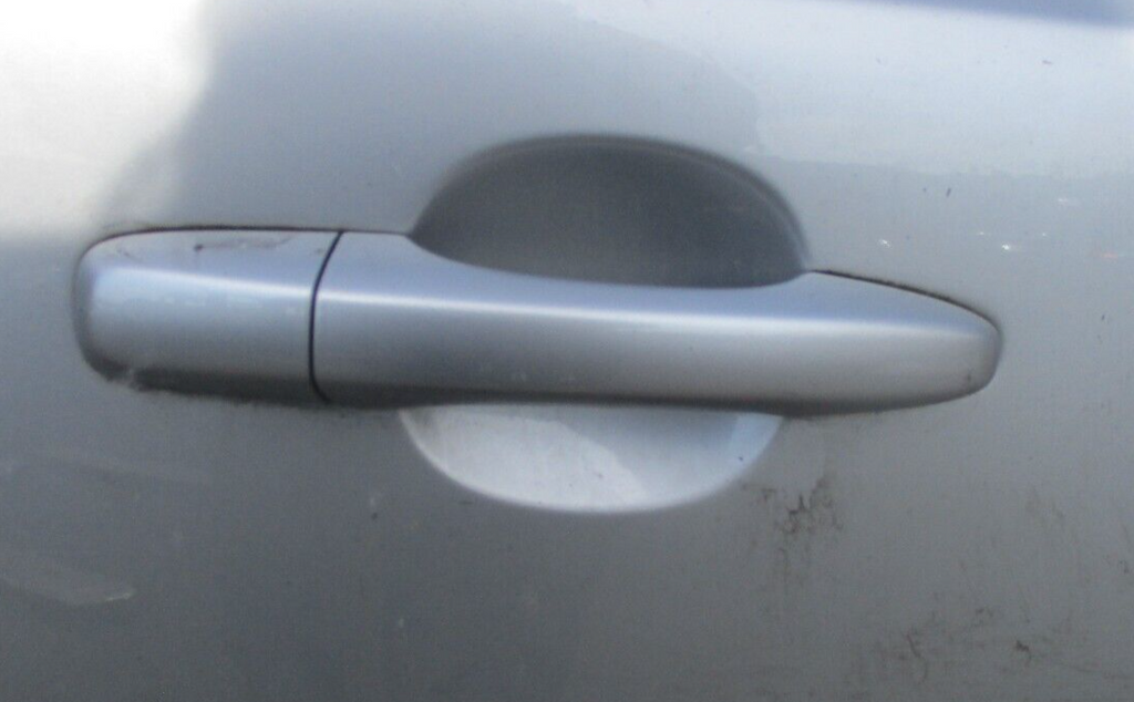 2016 VOLVO V40 R DESIGN OSF DRIVER SIDE FRONT RIGTH EXTERIOR DOOR HANDLE SILVER